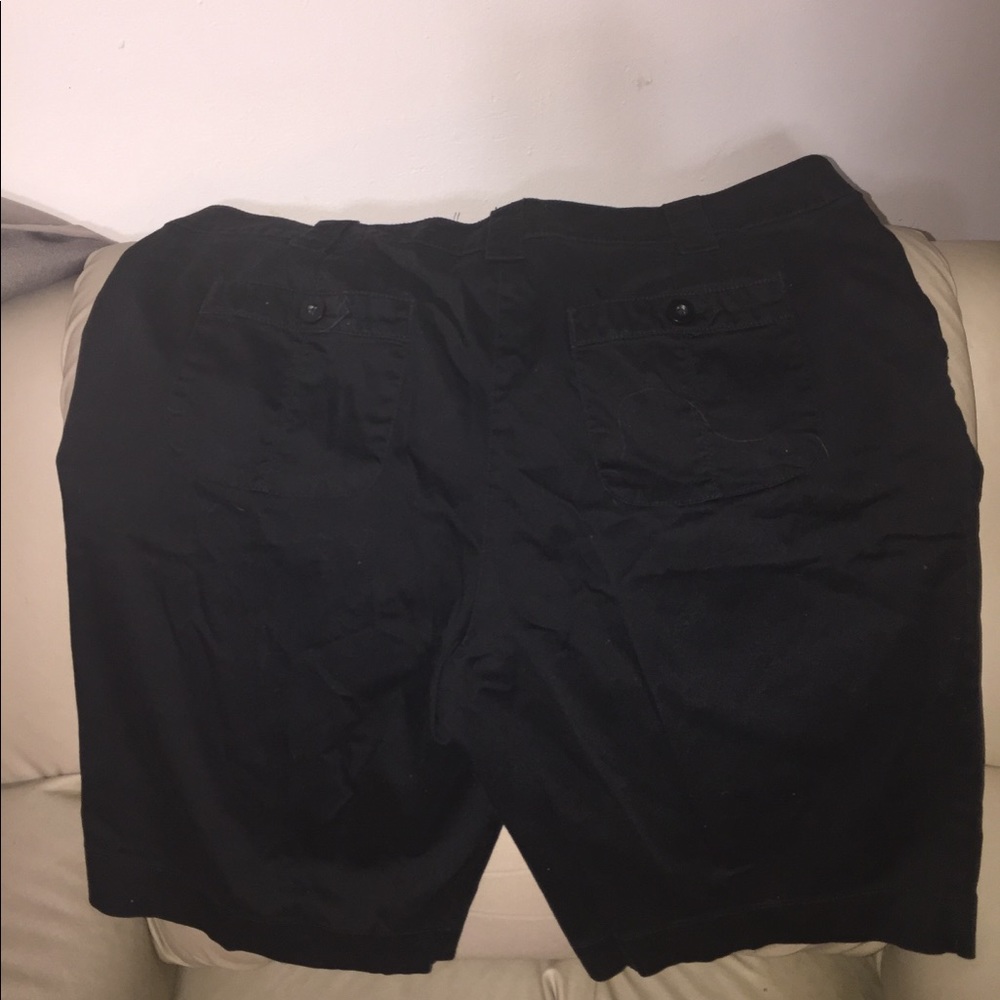 Shorts - Picture 2 of 3